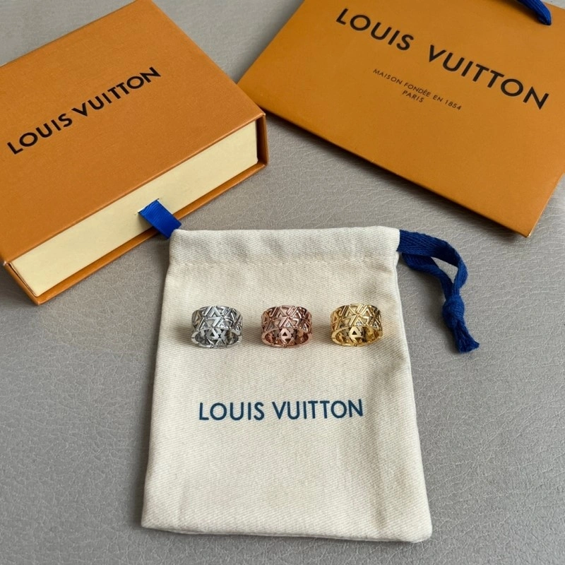 Casual Louis Vuitton Rings 247641