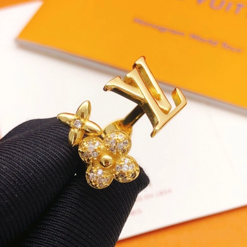 ModernLook Louis Vuitton Rings 247650