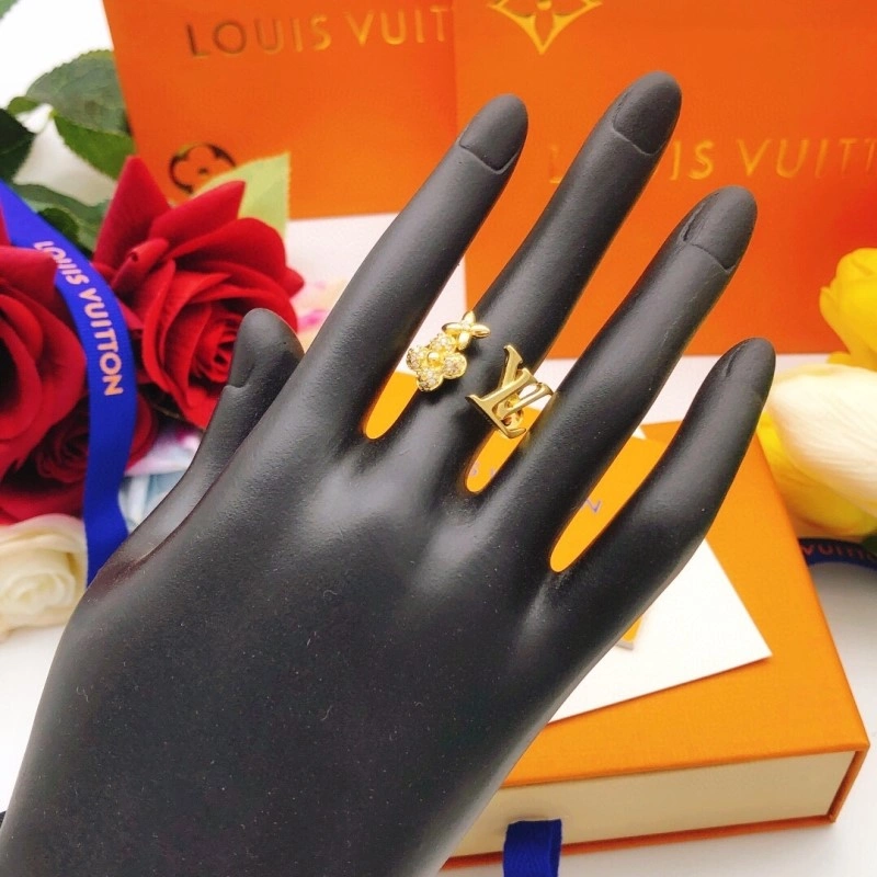 ModernLook Louis Vuitton Rings 247650