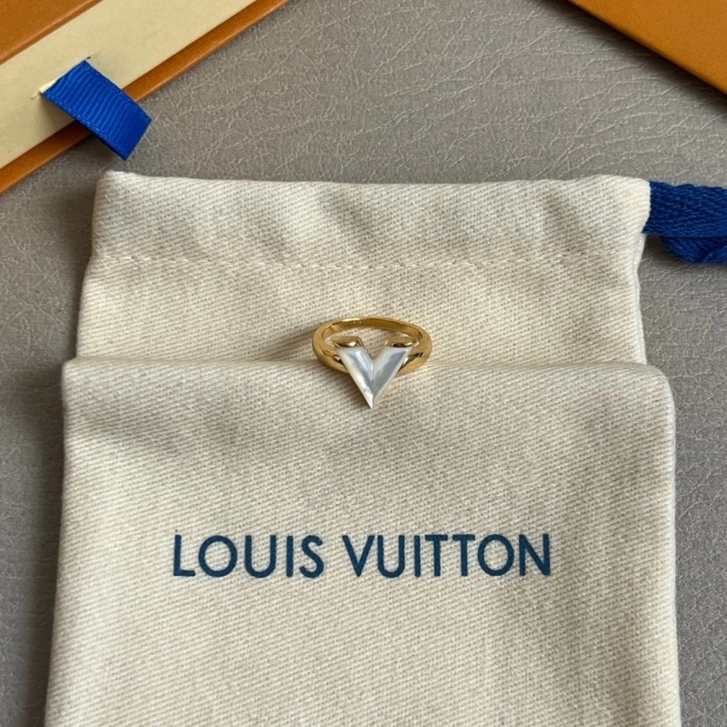 Cozy Louis Vuitton Rings 247645