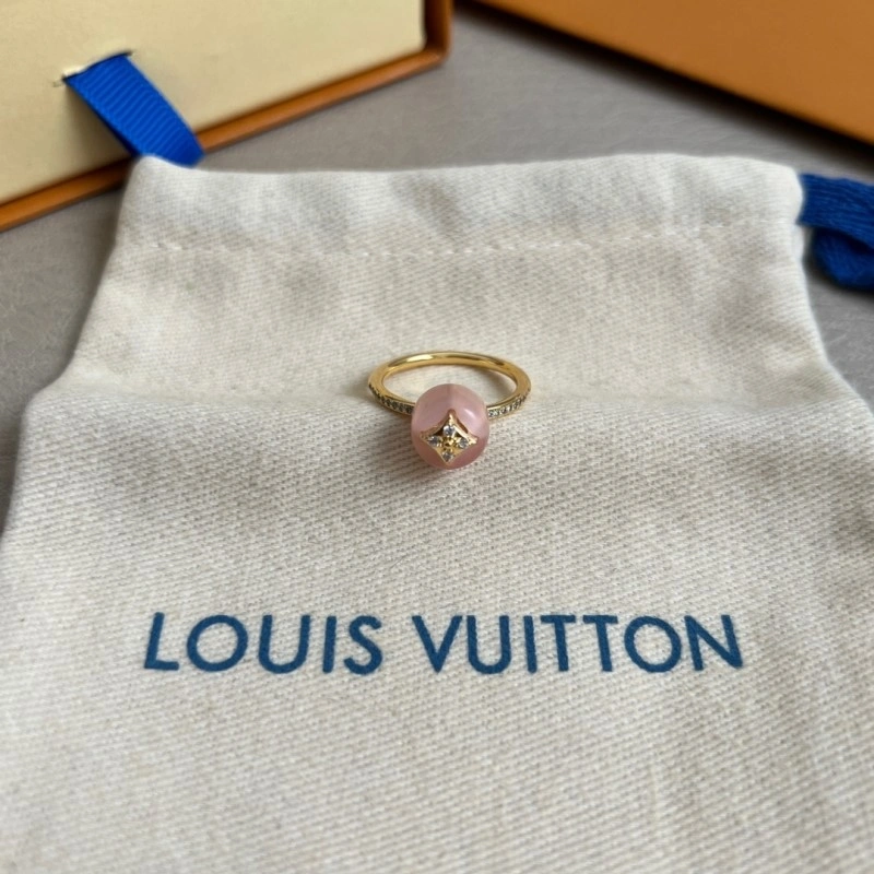 Sophisticated Louis Vuitton Rings 247640
