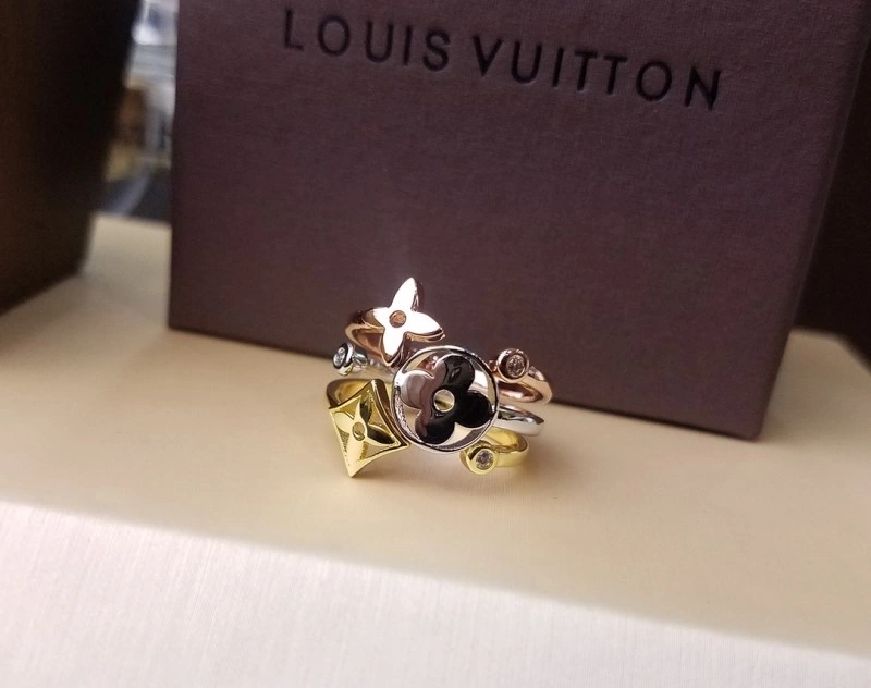 Louis Vuitton Rings MultiPurpose 247622