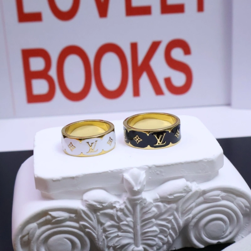 Sporty Louis Vuitton Rings 270566