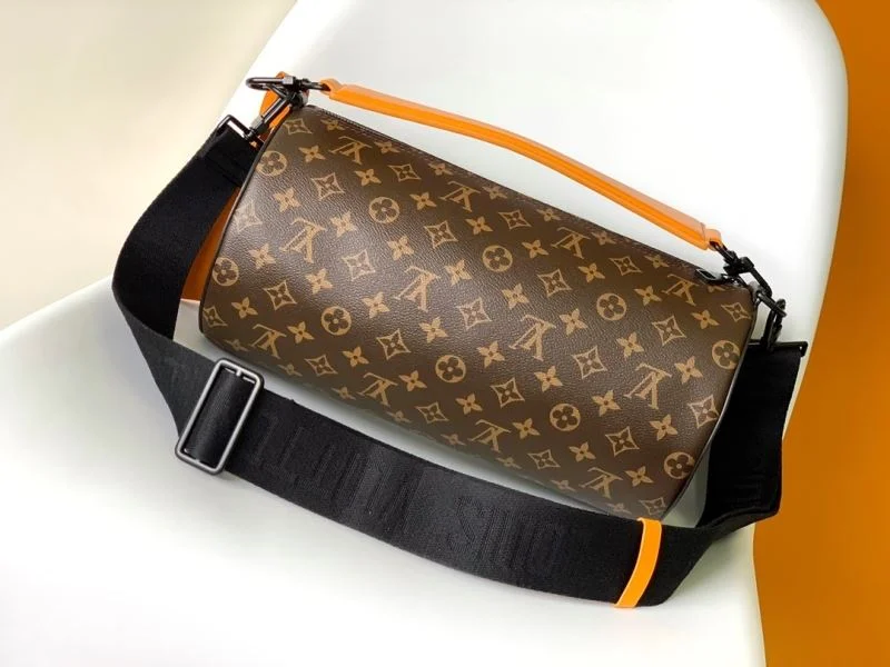 Comfortable Louis Vuitton Round Bags 42856
