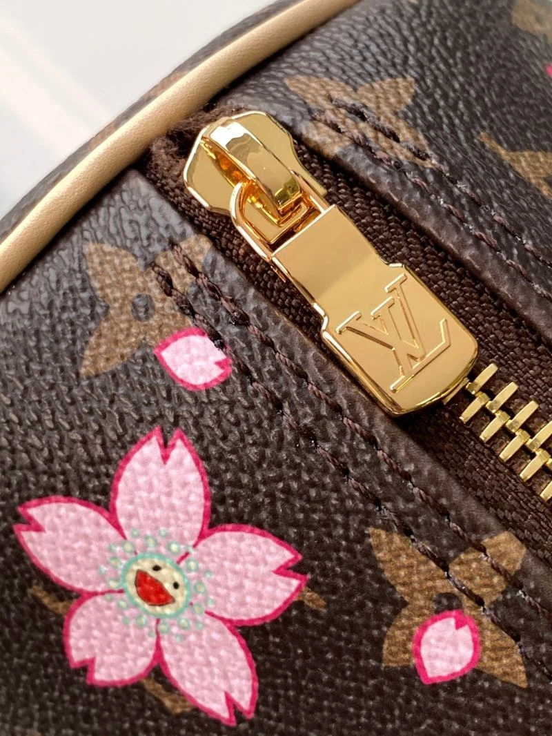 Cozy Louis Vuitton Round Bags 42855