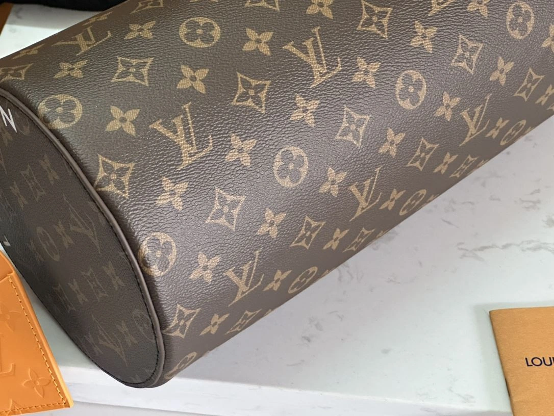Louis Vuitton Round Bags Timeless 91860