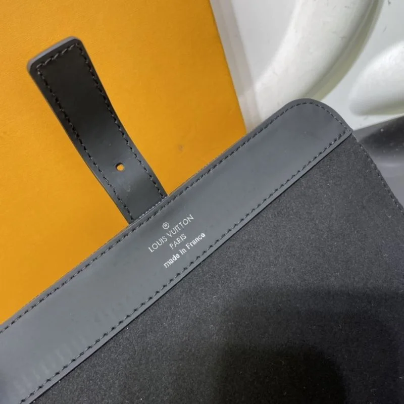 Neat Louis Vuitton Round Bags 41581