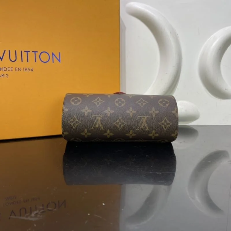 Louis Vuitton Round Bags Youthful 41575