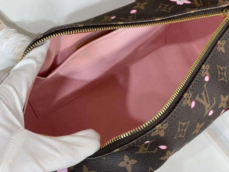 Louis Vuitton Round Bags Unique 40547
