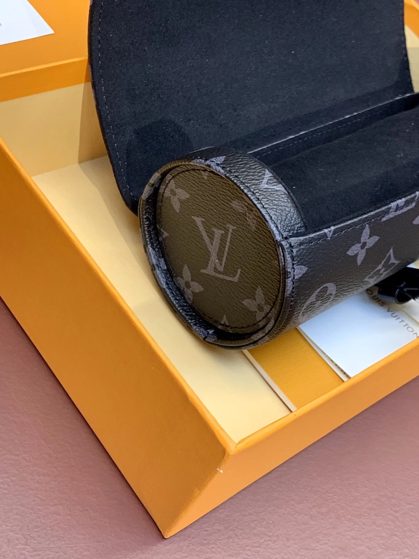 Louis Vuitton Round Bags Comfortable 56227