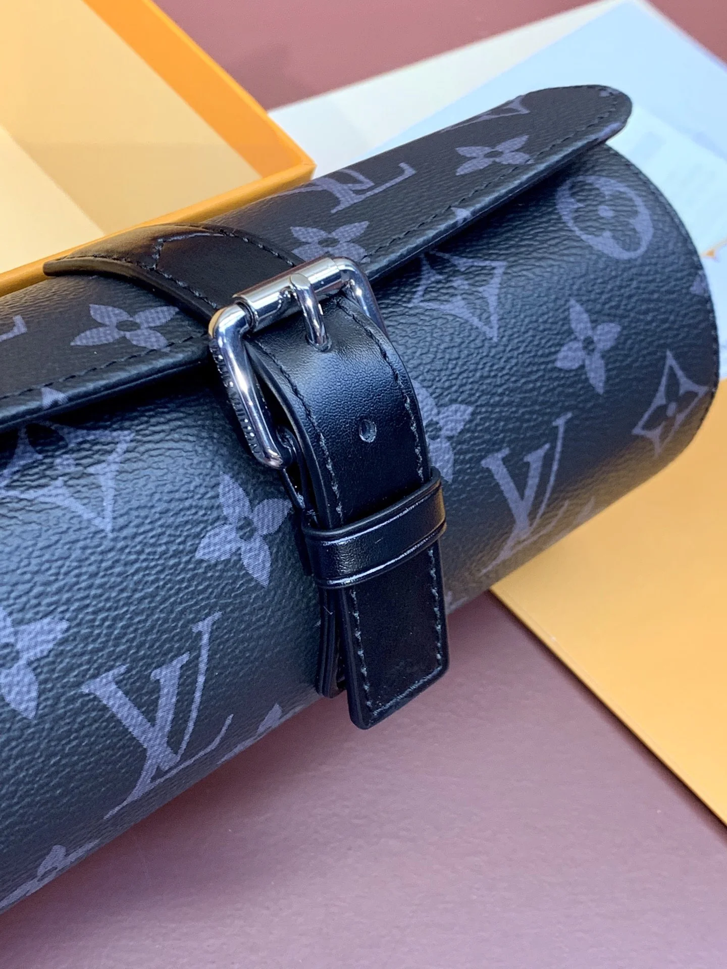 Louis Vuitton Round Bags Comfortable 56227