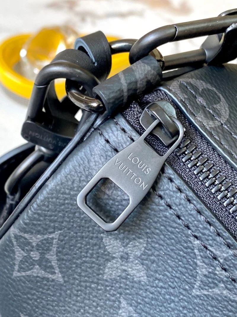 Stylish Louis Vuitton Round Bags 39719