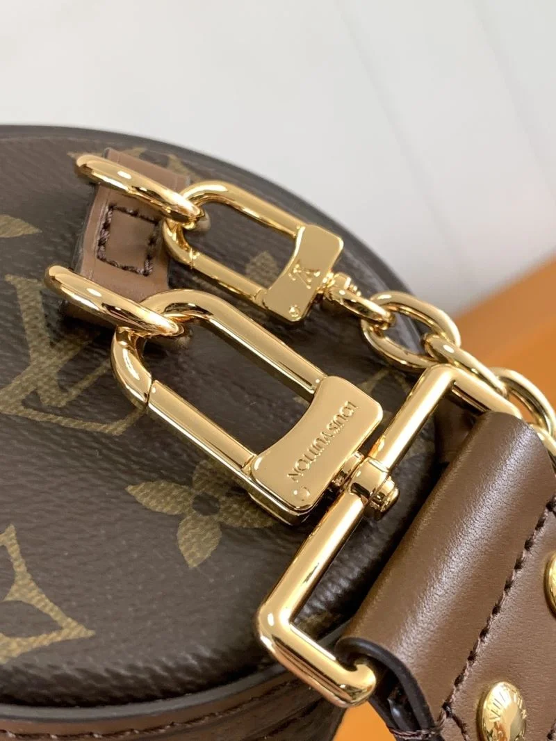 WeatherProof Louis Vuitton Round Bags 39230