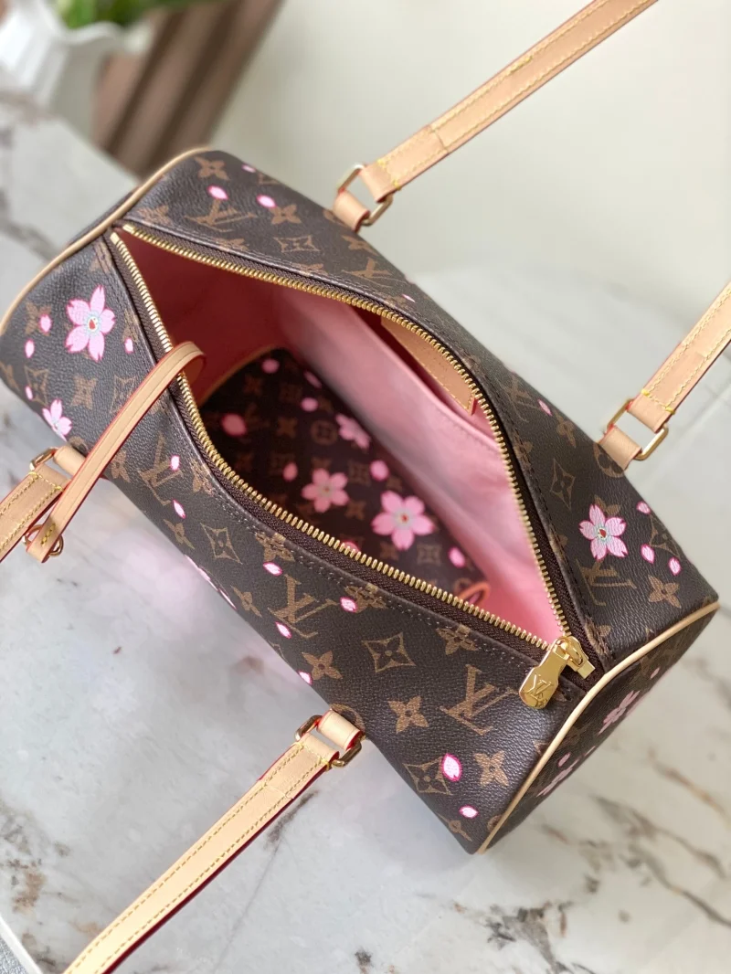 Louis Vuitton Round Bags Casual 38897