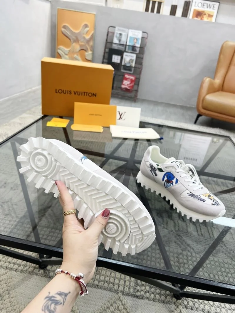 Louis Vuitton Run Away Sneaker ZipUp 30731