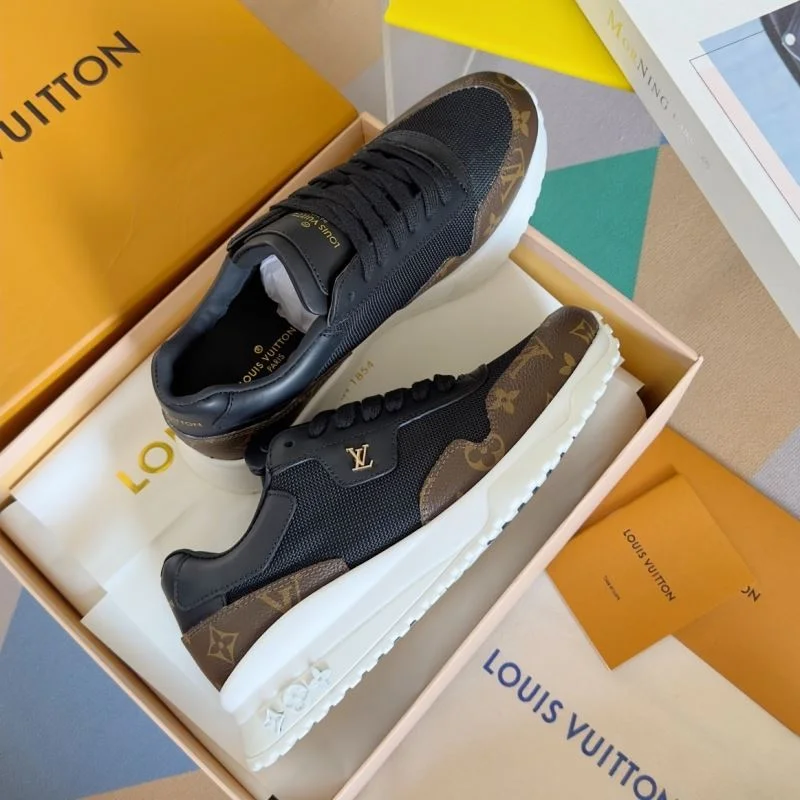 Louis Vuitton Run Away Sneaker QuickDry 31598