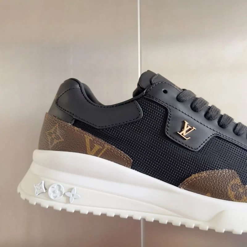Louis Vuitton Run Away Sneaker QuickDry 31598