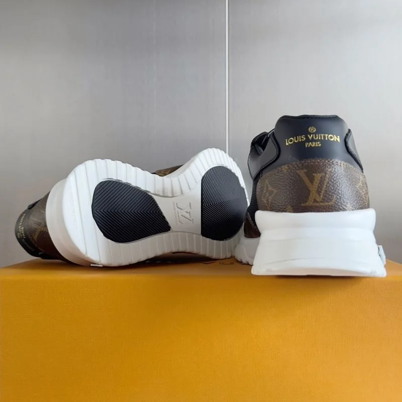 Louis Vuitton Run Away Sneaker QuickDry 31598