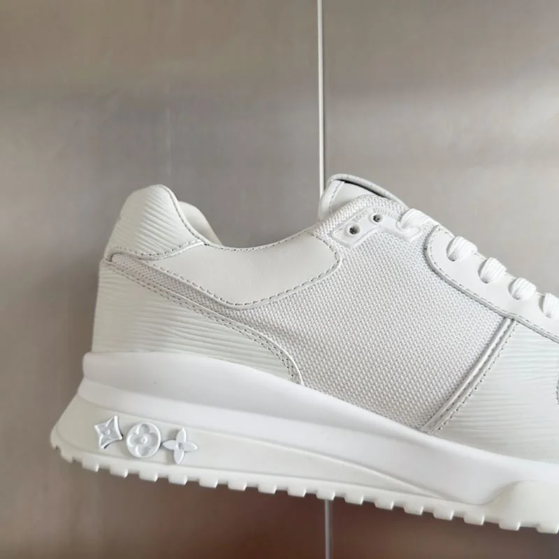 Louis Vuitton Run Away Sneaker Durable 31596