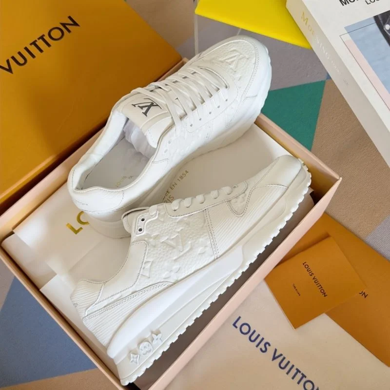 Louis Vuitton Run Away Sneaker Compact 31593