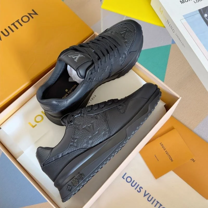 Flexible Louis Vuitton Run Away Sneaker 31583