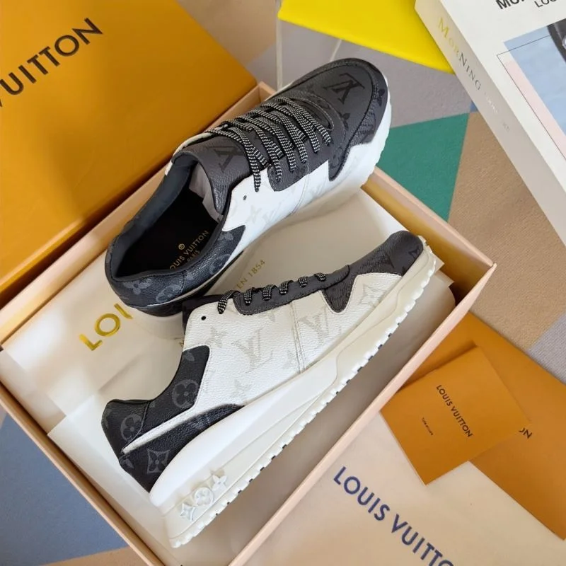 Supportive Louis Vuitton Run Away Sneaker 31566