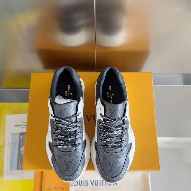 Supportive Louis Vuitton Run Away Sneaker 31566