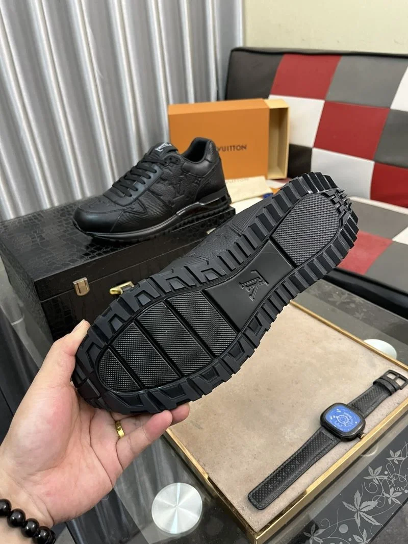 Louis Vuitton Run Away Sneaker HighQuality 32731
