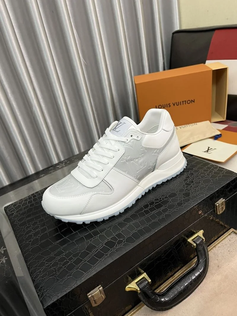 Trendy Louis Vuitton Run Away Sneaker 32722