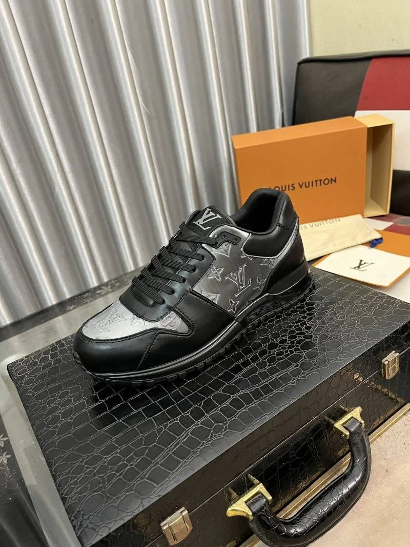 Breathable Louis Vuitton Run Away Sneaker 32723