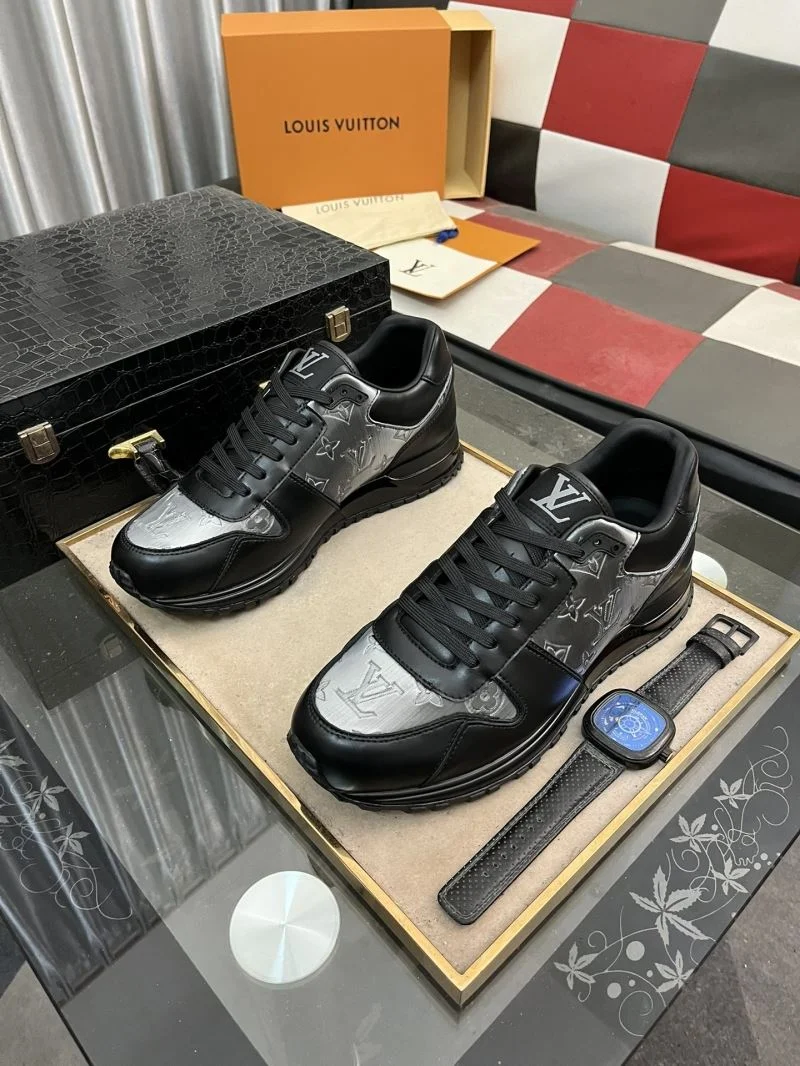 Breathable Louis Vuitton Run Away Sneaker 32723