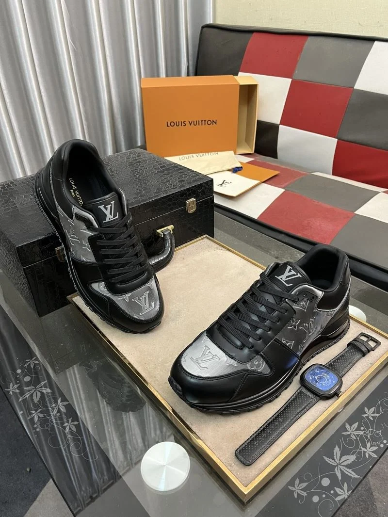 Breathable Louis Vuitton Run Away Sneaker 32723