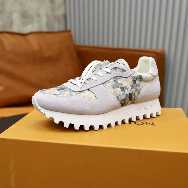 Cozy Louis Vuitton Run Away Sneaker 32733