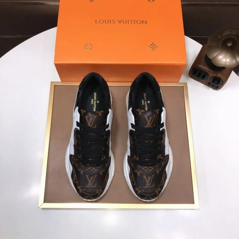 Breathable Louis Vuitton Run Away Sneaker 32737