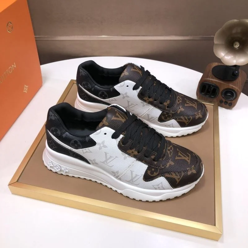 Breathable Louis Vuitton Run Away Sneaker 32737
