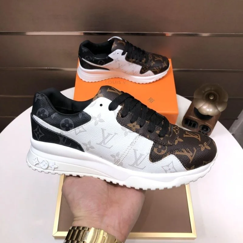 Breathable Louis Vuitton Run Away Sneaker 32737
