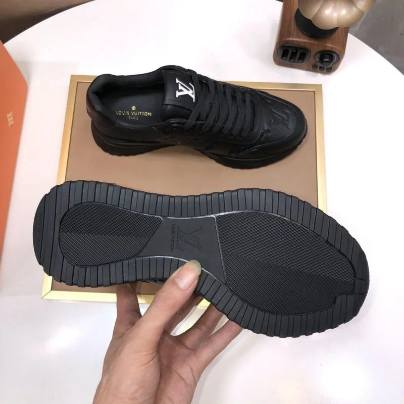 Louis Vuitton Run Away Sneaker Durable 32717