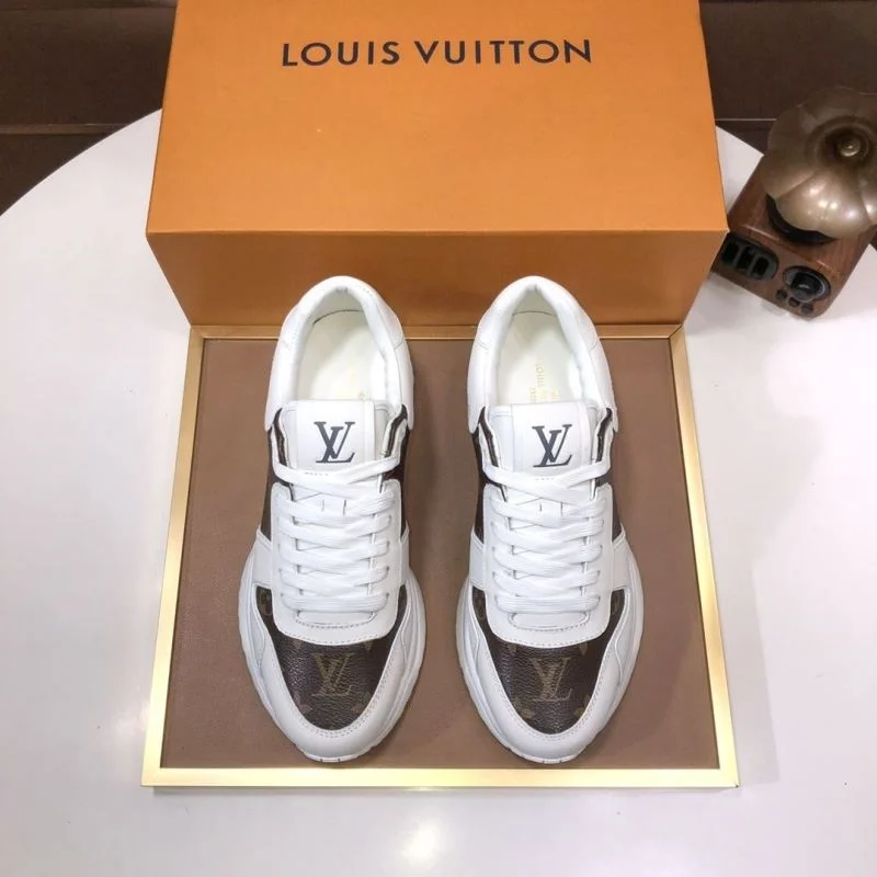 Breathable Louis Vuitton Run Away Sneaker 32721