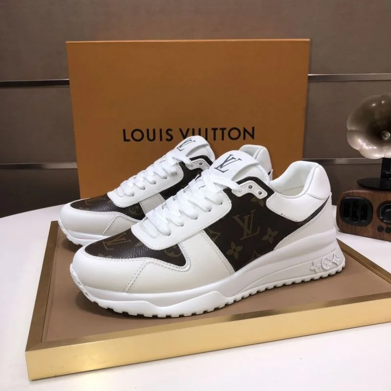 Breathable Louis Vuitton Run Away Sneaker 32721