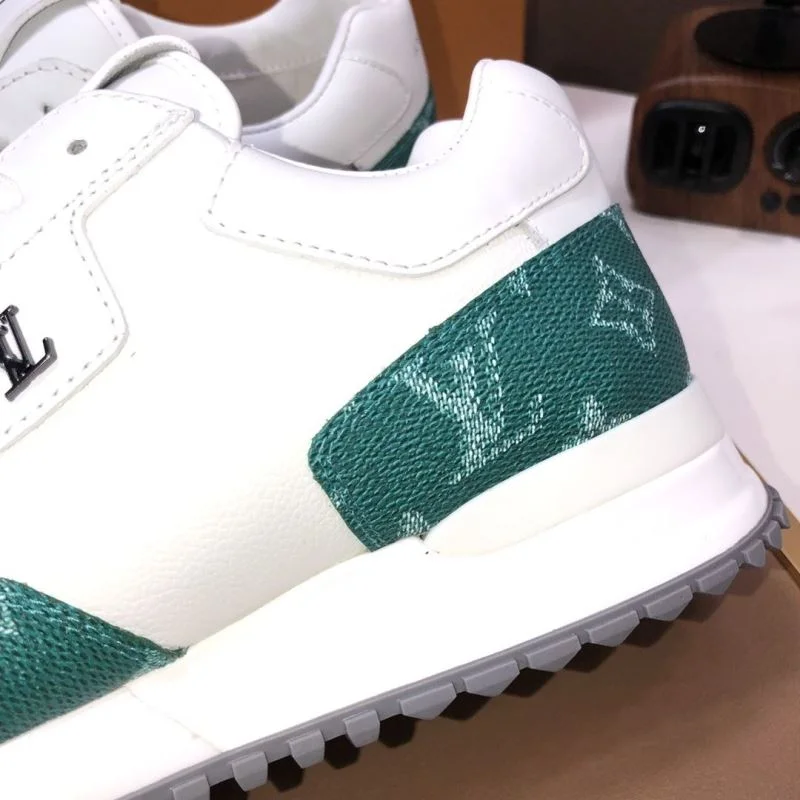 Durable Louis Vuitton Run Away Sneaker 32713