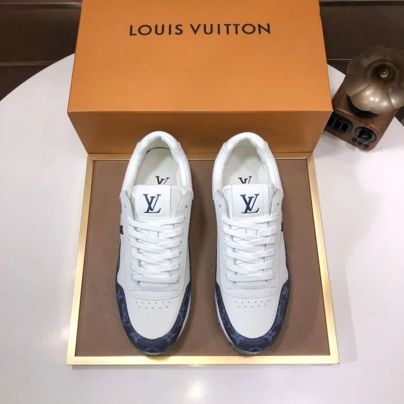 Breathable Louis Vuitton Run Away Sneaker 32710