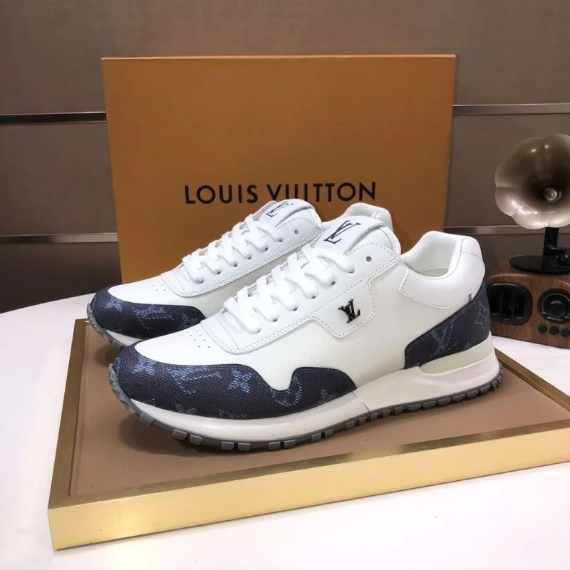 Breathable Louis Vuitton Run Away Sneaker 32710