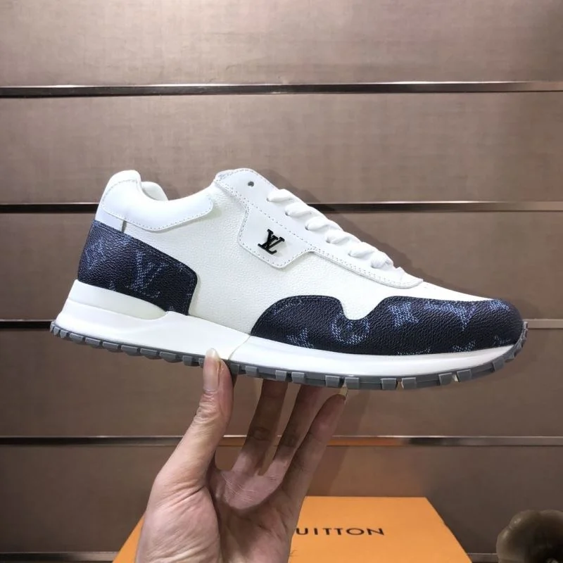 Breathable Louis Vuitton Run Away Sneaker 32710