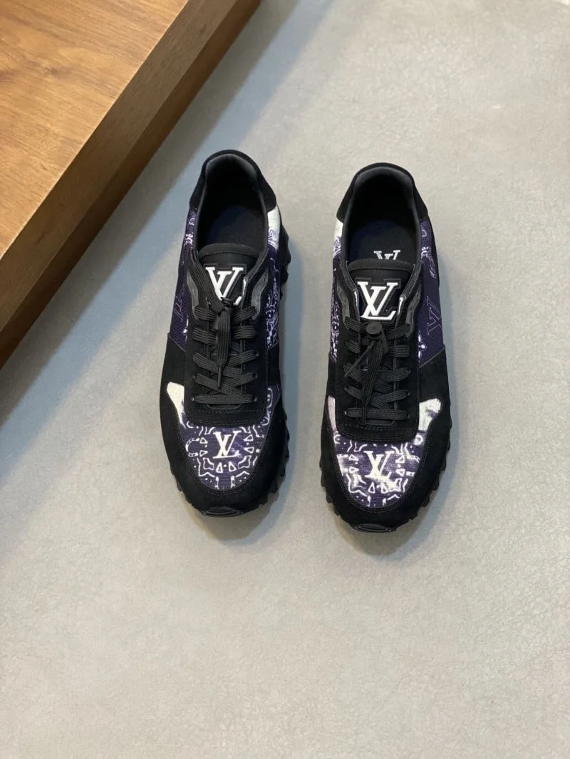 Louis Vuitton Run Away Sneaker Resilient 32700