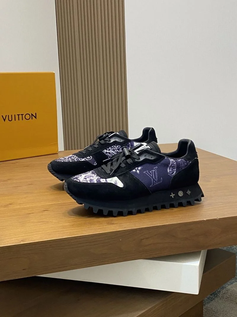 Louis Vuitton Run Away Sneaker Resilient 32700