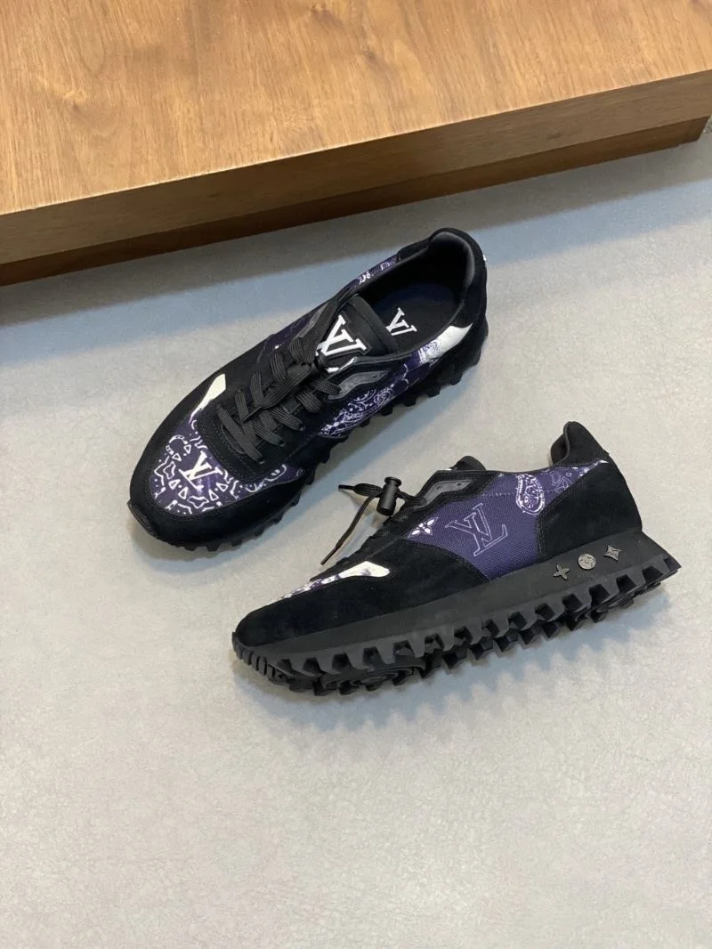 Louis Vuitton Run Away Sneaker Resilient 32700