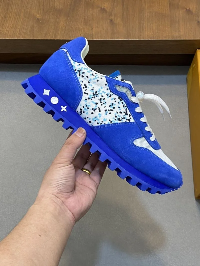 Stylish Louis Vuitton Run Away Sneaker 32699