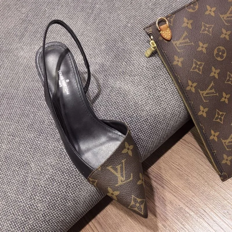 Premium Louis Vuitton Sandals 32267