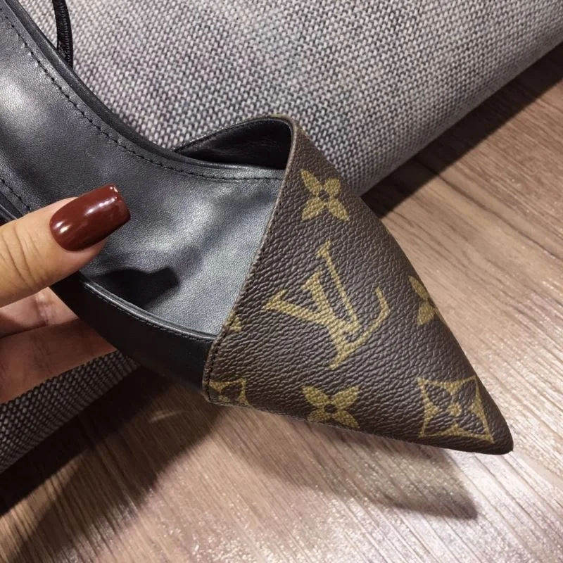 Premium Louis Vuitton Sandals 32267