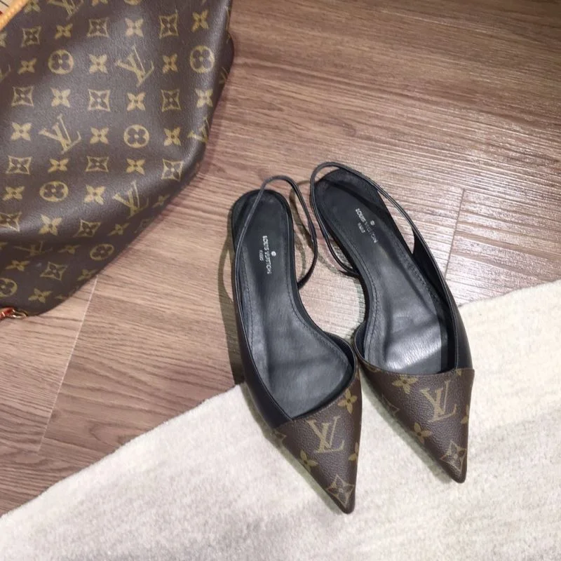 Louis Vuitton Sandals Functional 32270